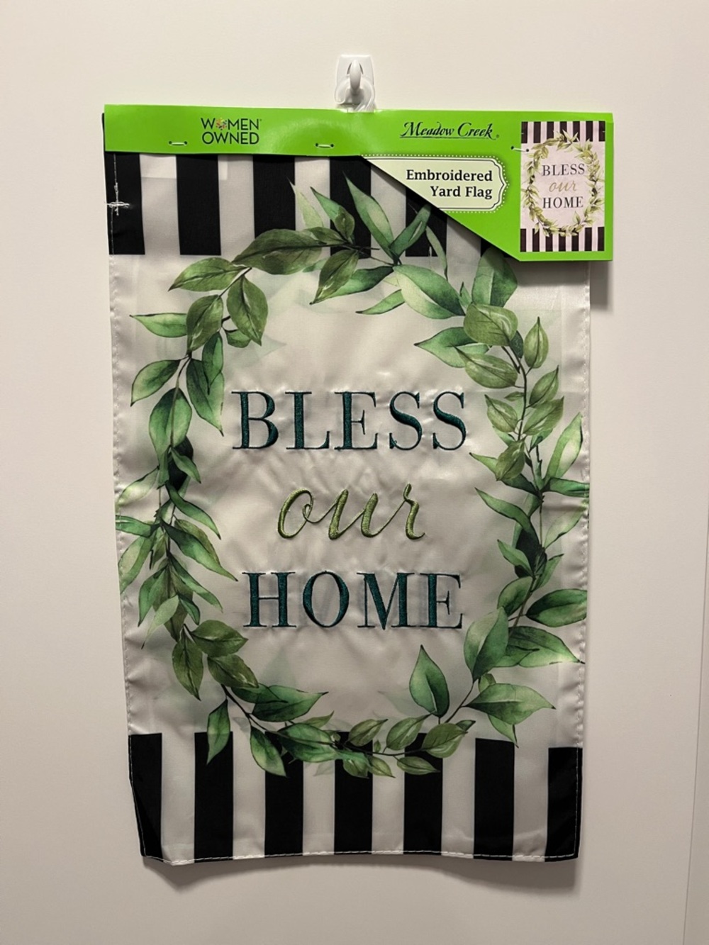 Meadow Creek Yard Flag with Green Leaf Wreath and Black Stripes-BLESS our HOME